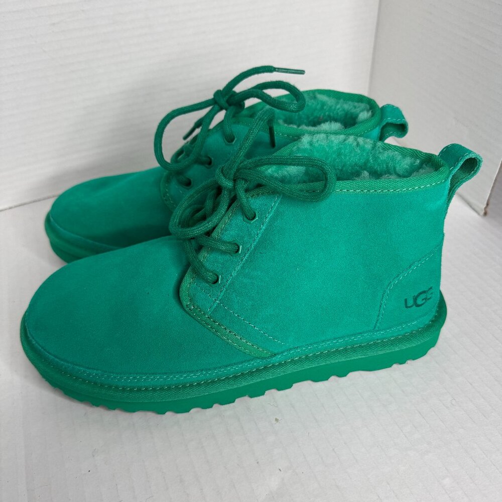 UGG WOMEN'S BOOT